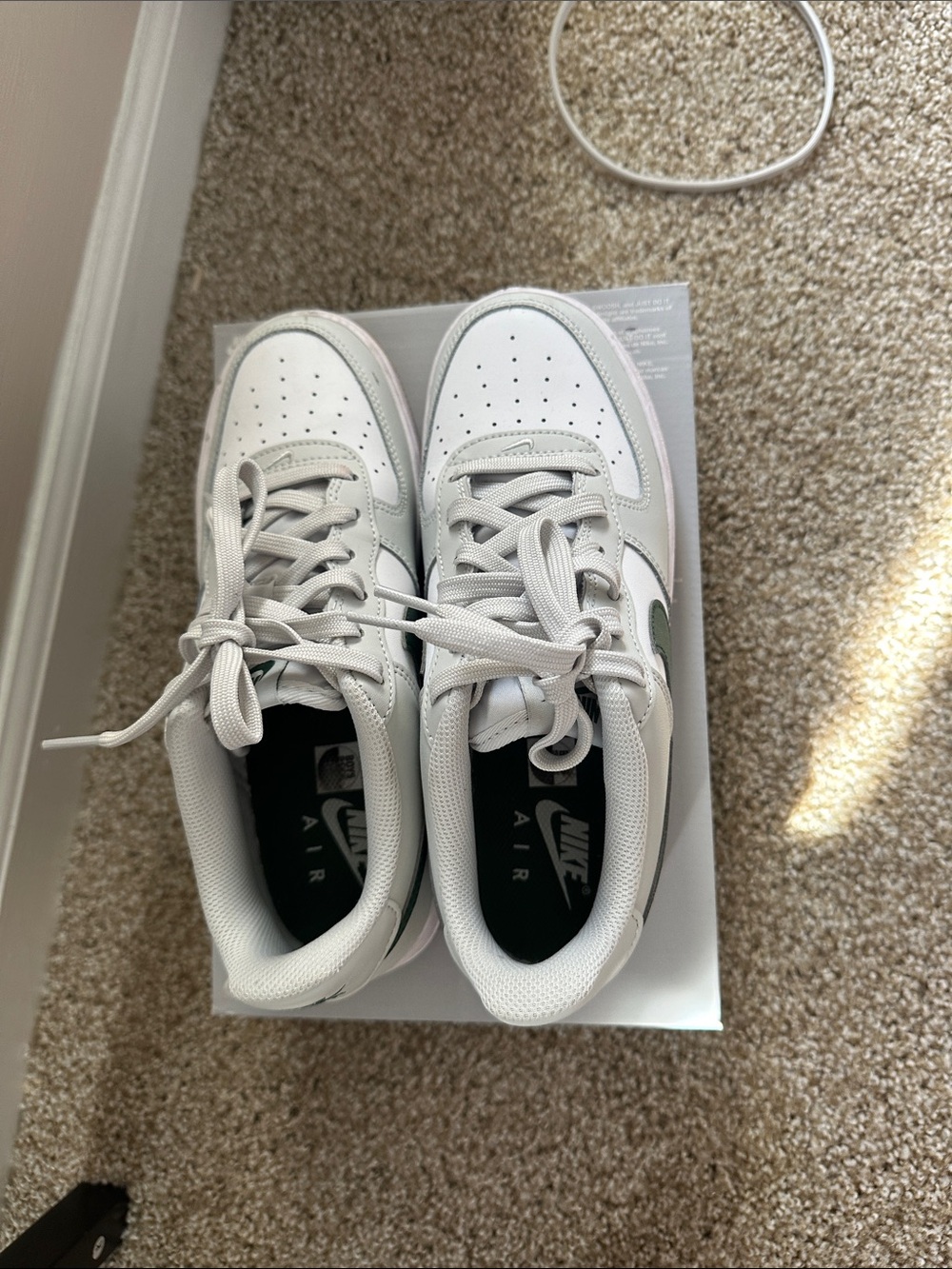 Nike Air Force 1 - Picture 4 of 5